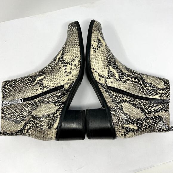 Blondo Waterproof Snakeskin Ankle Boots 10M Leather Block Heel Zip Booties - Picture 8 of 14